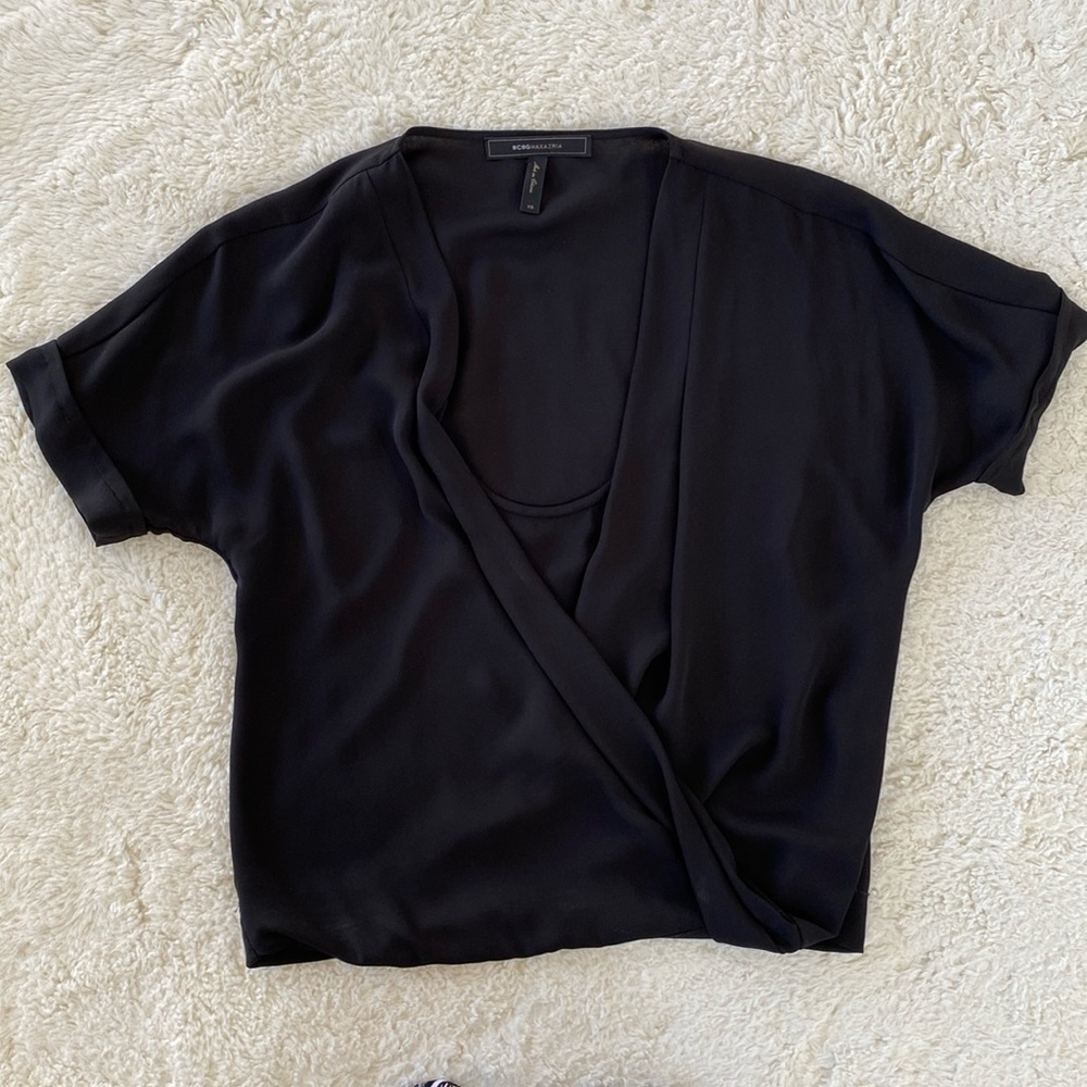 ❤️ BCBG MaxAzria Drape Front Top Blouse Black Size XS NWOT
